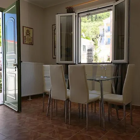 Venetia's House サミ